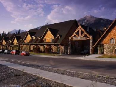 Chalet Mystic Springs & Hot Pools